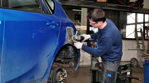 Auto Body Repair Convenient Location