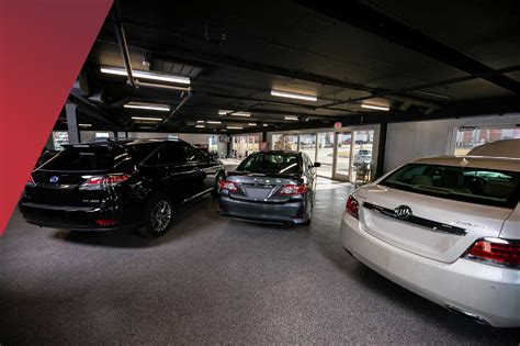 Auto Body Shop Exterior View