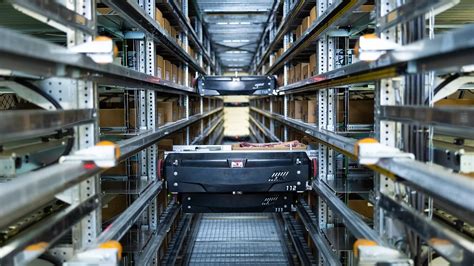 Automated Storage Access Extra Space's Advanced Technology for Seamless Storage