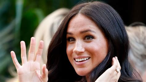 Autumn Falls Meghan Markle