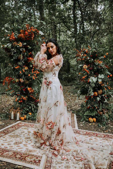 Autumn Wedding Dress Styles