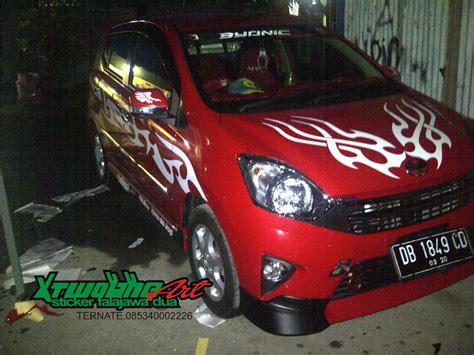 Ayla Merah Modifikasi Stiker