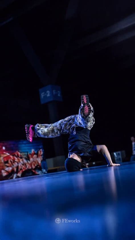 B-Girl Ayane ブレイクダンス パフォーマンス