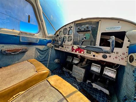 BEECH Musketeer Super Cockpit – A Comprehensive Guide for Aircraft Enthusiasts