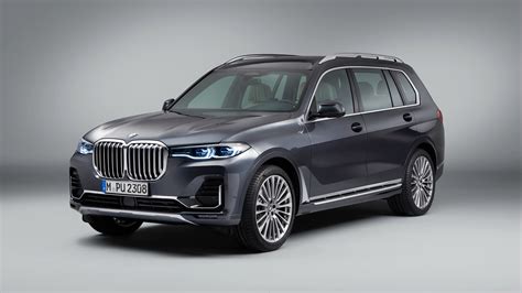 Discover The Ultimate Driving Experience With Bmw X7 Cars