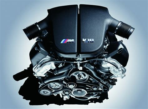 BMW V10
