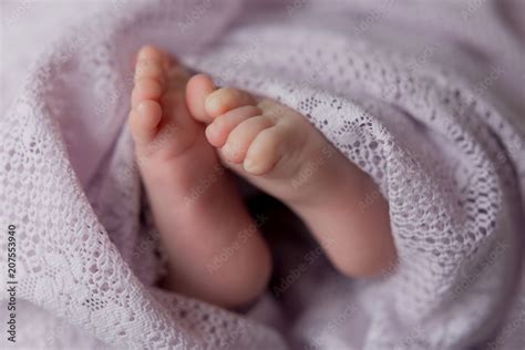Download Baby Feet Commercial Use