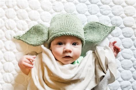 Baby Yoda Knit