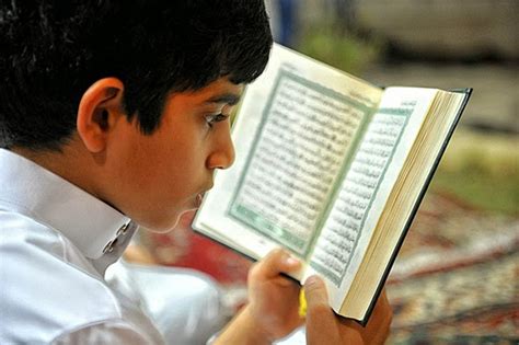 Baca Al-Quran Dengan Baik dan Benar