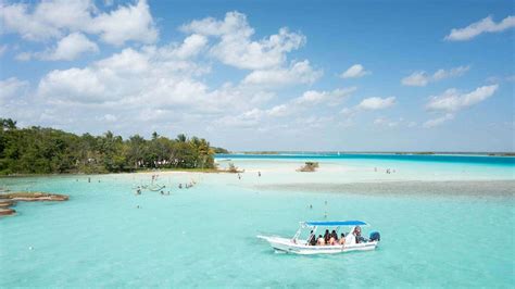 Bacalar Boat Tour