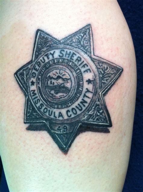 My father's police badge Body tattoos, Police tattoo