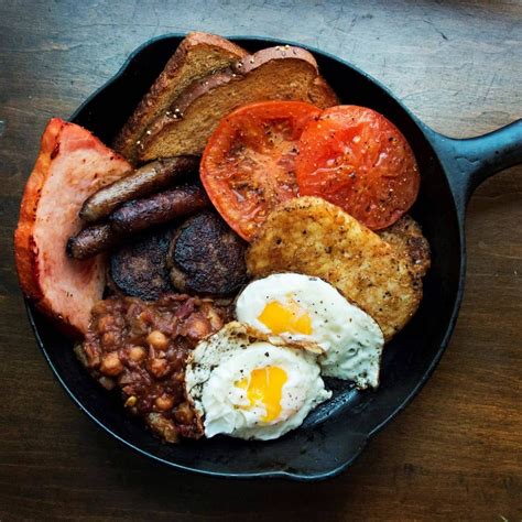 Baked beans in fry up