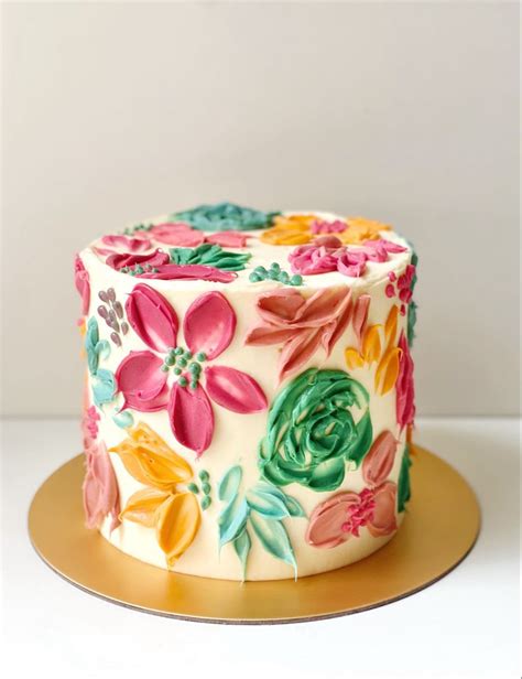 Baking the Perfect Flower Cake