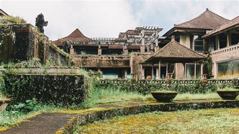 Bali Ghost Hotel