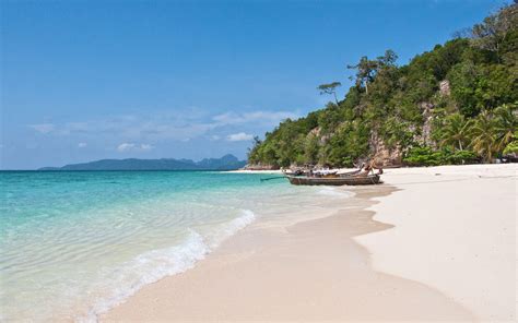 Bamboo Island Beach