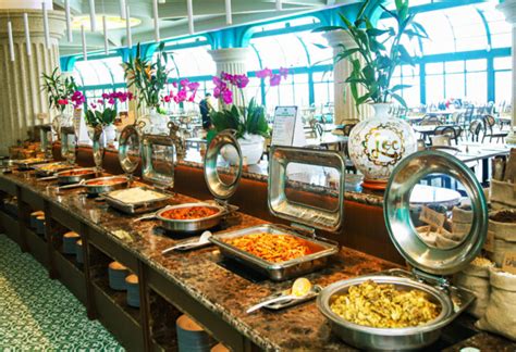Bana Hills buffet