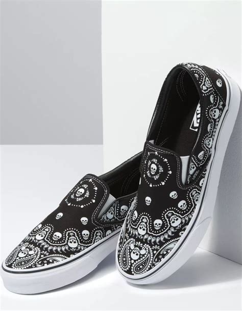 Step up your style with Bandana Print Vans