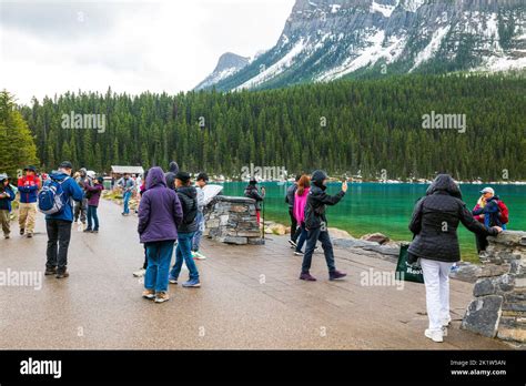Banff crowds