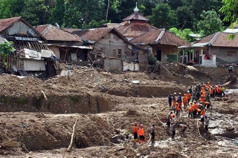 Banjir dan Bencana Tanah Longsor di Wilayah Barat Sumatera