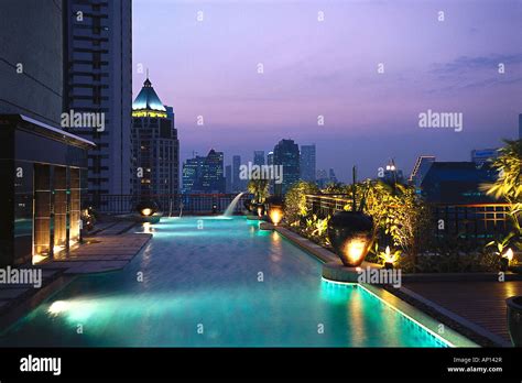 Banyan Tree Bangkok Pool
