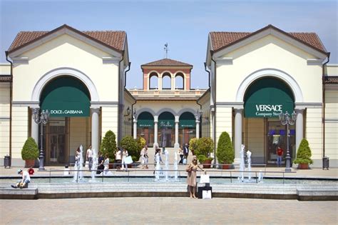 Barberino Designer Outlet shops