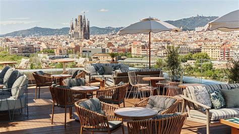Barcelona Rooftop Tango: Review of Lesson with Bottomless Drinks