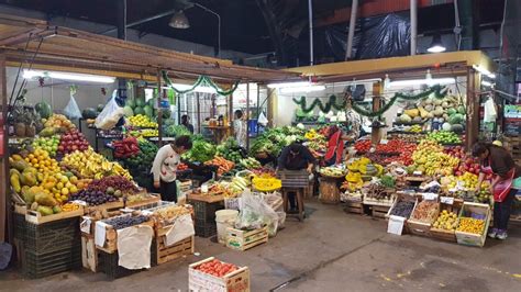 Bargaining at Market in Salta