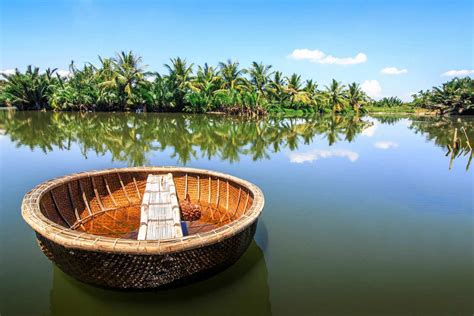 Basket Boat Ride Experience