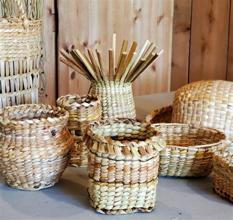 How to weave a basket using raffia or fabric make your own! — petalplum
