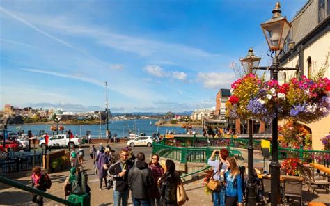 Bastion Square atmosphere