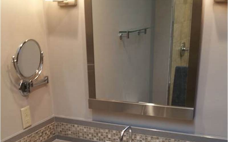 Bathroom Mirror With Backsplash