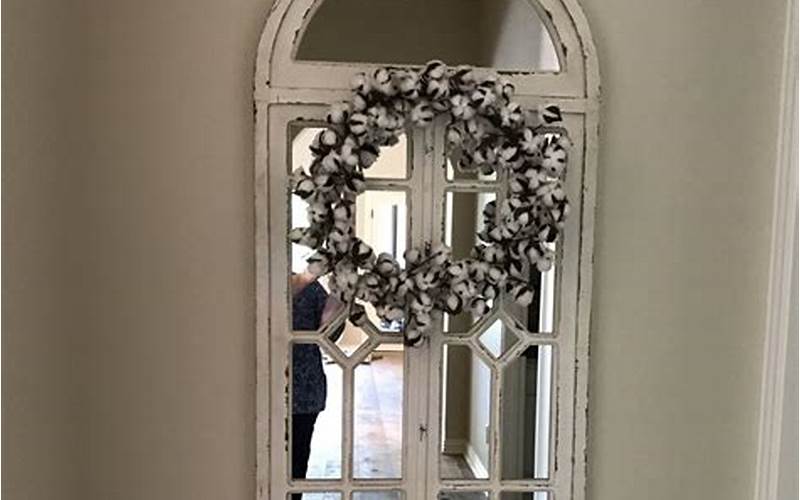 Bathroom Mirror With Wreath