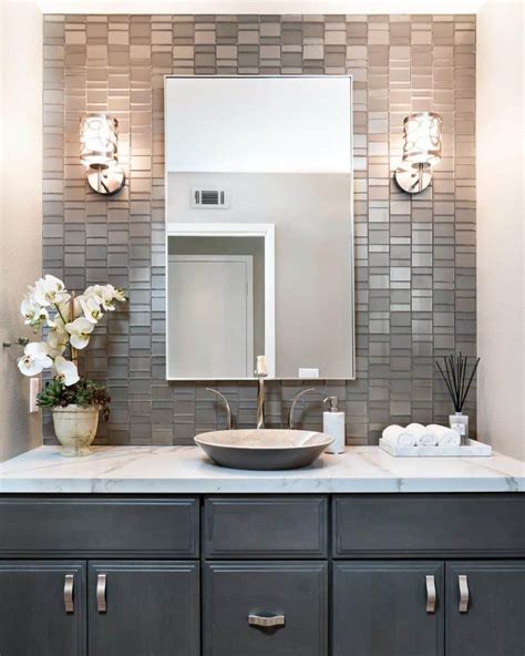 Bathrooms With Tile Backsplash