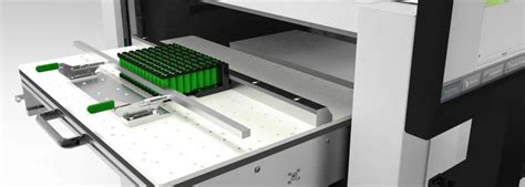 Battery and Connectivity: