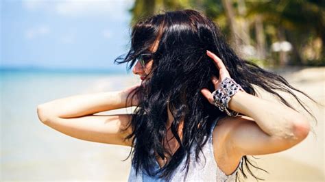 Battling Frizz and Humidity