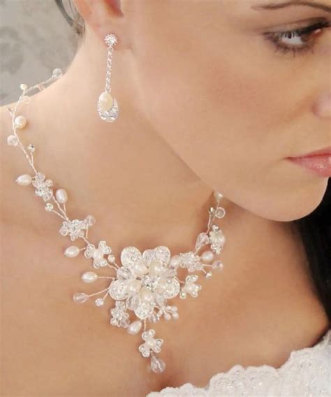 Be an Unforgettable Bride With Bridal Jewelry