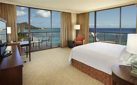 Beachfront Hotel Rooms Waikiki Beach Hawaii