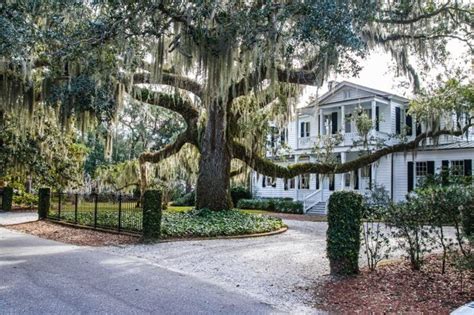 Beaufort Tour Guide