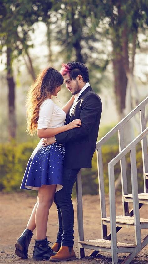 Enchanting Visuals of Romance: A Collection of Beautiful Images for Lovers