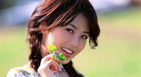 Beautiful Japanese Singer Yu Hasebe