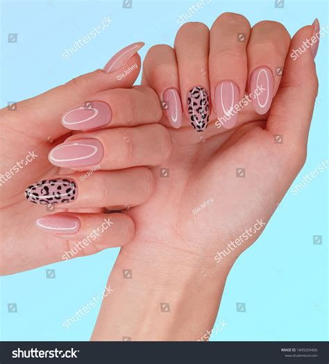 Beautiful Pink Manicure Leopard Design