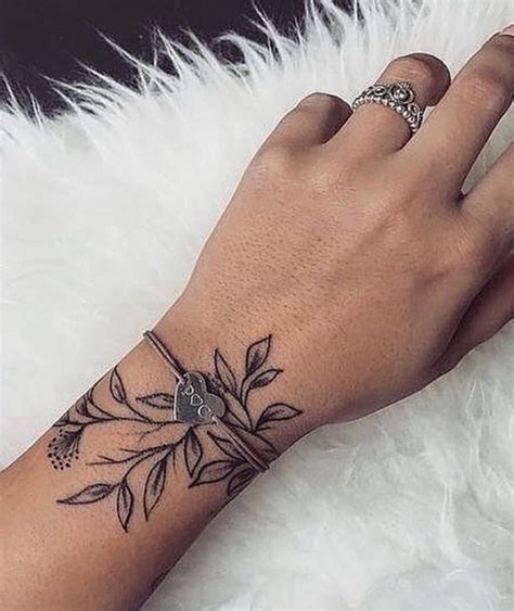 50 Beautiful Small Tattoo Designs For Girls Lava360