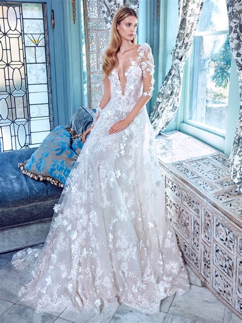 Stunning Wedding Dresses to Make Your Day Perfect