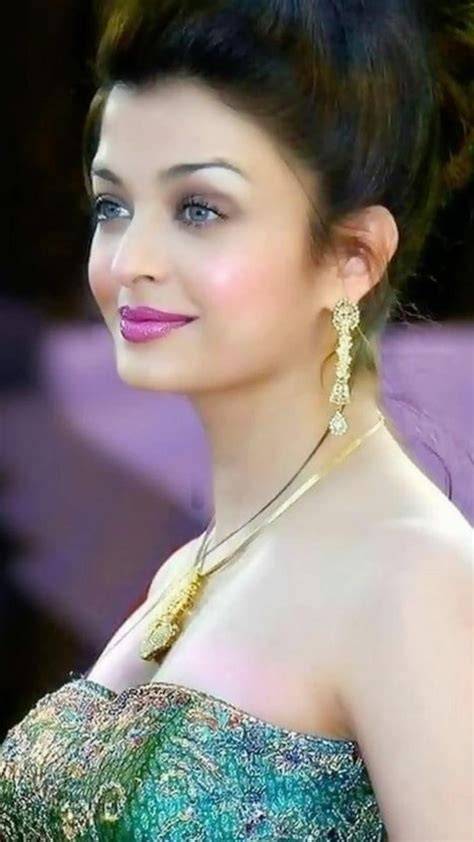 Beautiful Women In India