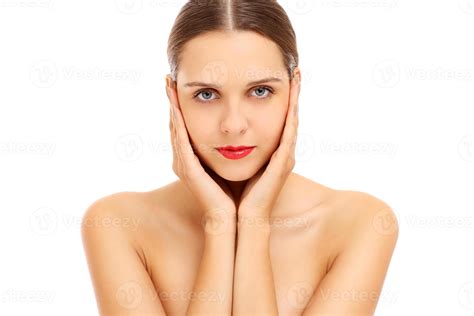 Sensual and Captivating: Mesmerizing Portraits of Naked Women