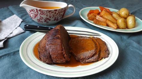 Beef pressure cooker
