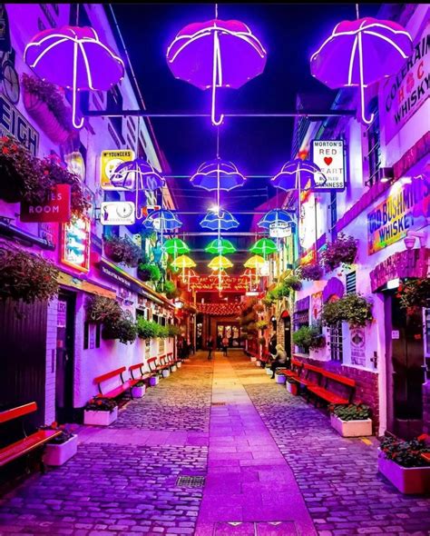 Belfast Walking Tour