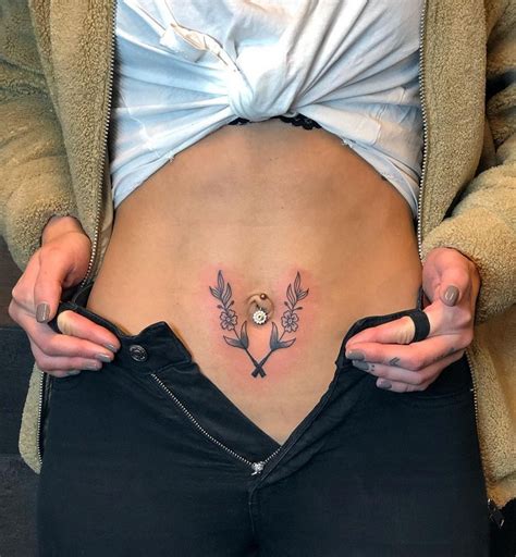 Belly Button Tattoo Female