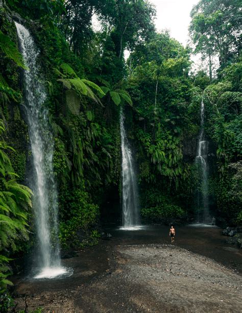 Benang Stokel Waterfall view