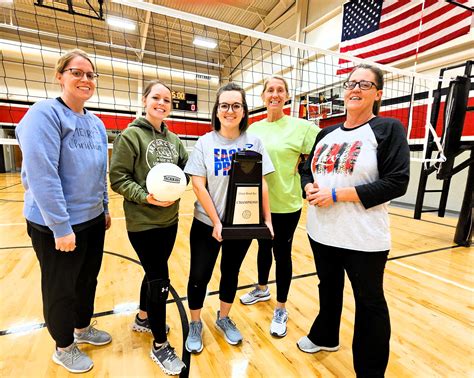 Bump, Set, Spike into Fun: Dive into Bend Parks and Rec Volleyball Action Today!